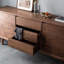 Buffet simple et élégant