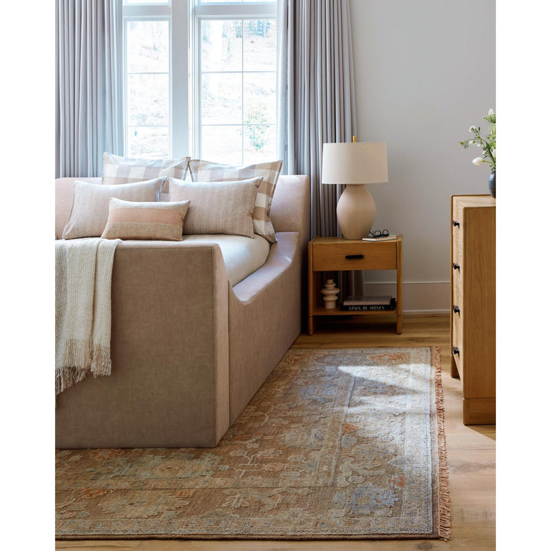 Crowne Upholstered Bed, Queen