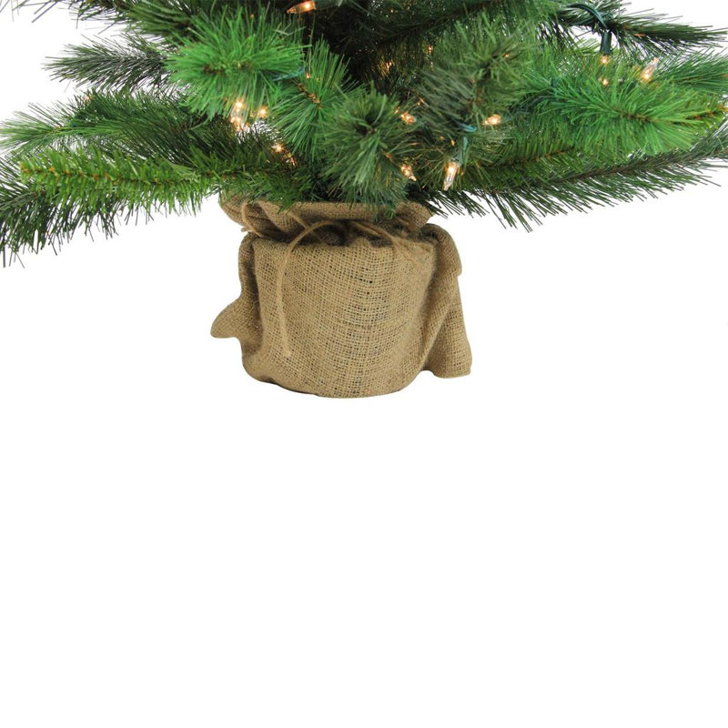 Arbre de Noël artificiel épinette moyen enneigé 3 pi avec lumières claires New Carolina
