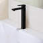 Robinet de salle de bain-114815578