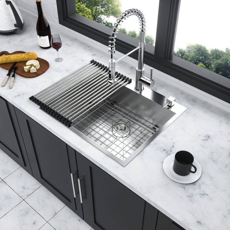 Évier 9 pouces en acier inoxydable 304. 22 x 25 avec comptoir de réduction du bruit et assemblage de drain pour un évier de cuisine fonctionnel en acier 22 x 9. Surface hygiénique pratique