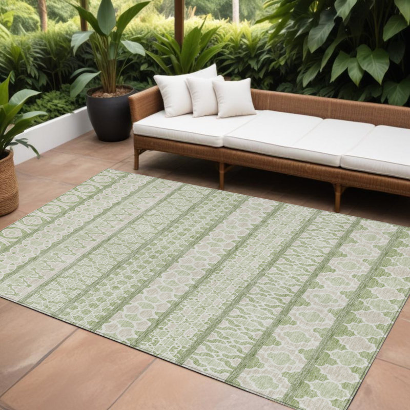 Artichoke Ivory Quatrefoil Washable Indoor Outdoor Area Rug, Rectangle 3' X 5'