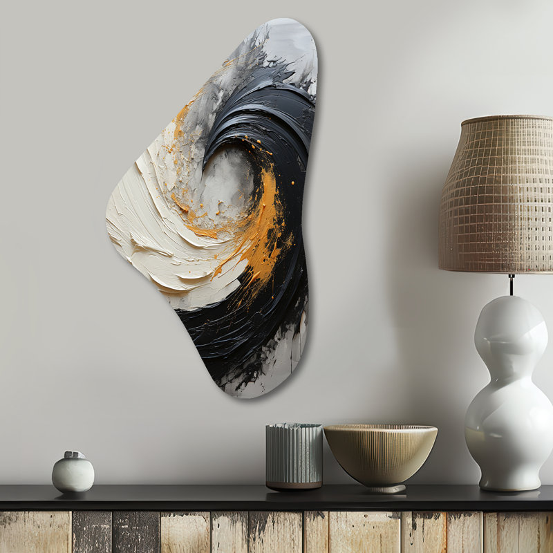 Art mural asymétrique en métal Chisako, H 31 po x l 17 po