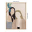 Feuilles et dames I par Aimee Wilson, reproduction d'art sur toile encadrée-109561795