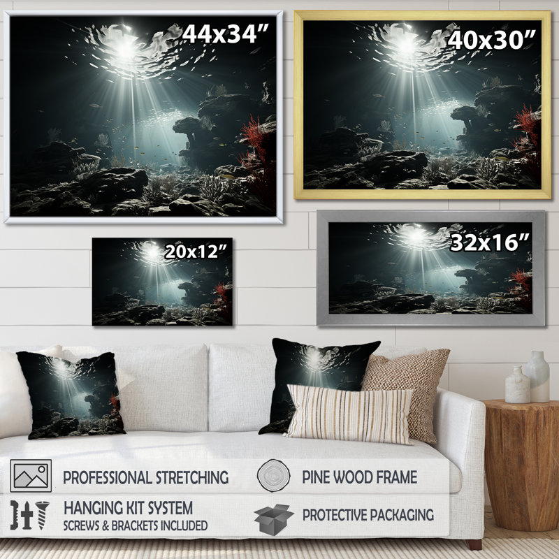 «Deep Light On Coral Hidden Treasures II», impressions sur toile plage et océan, Toile tendue, H 16 po x l 32 po x P 1 po
