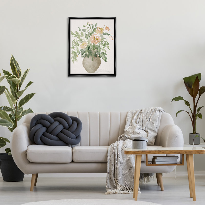 «Peach Roses Bouquet» par Lucille Price, H 31 po x l 25 po, Cadre flottant orme Montalcino