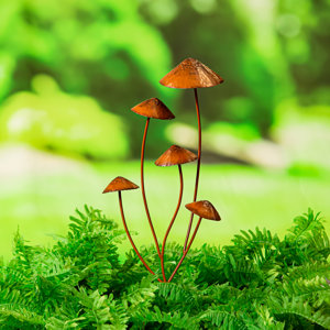 Rufin Metal Mushroom Garden Stake