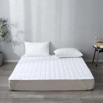 Baileyville Hypoallergenic Quilted Strap Fitted Mattress Bed Protector