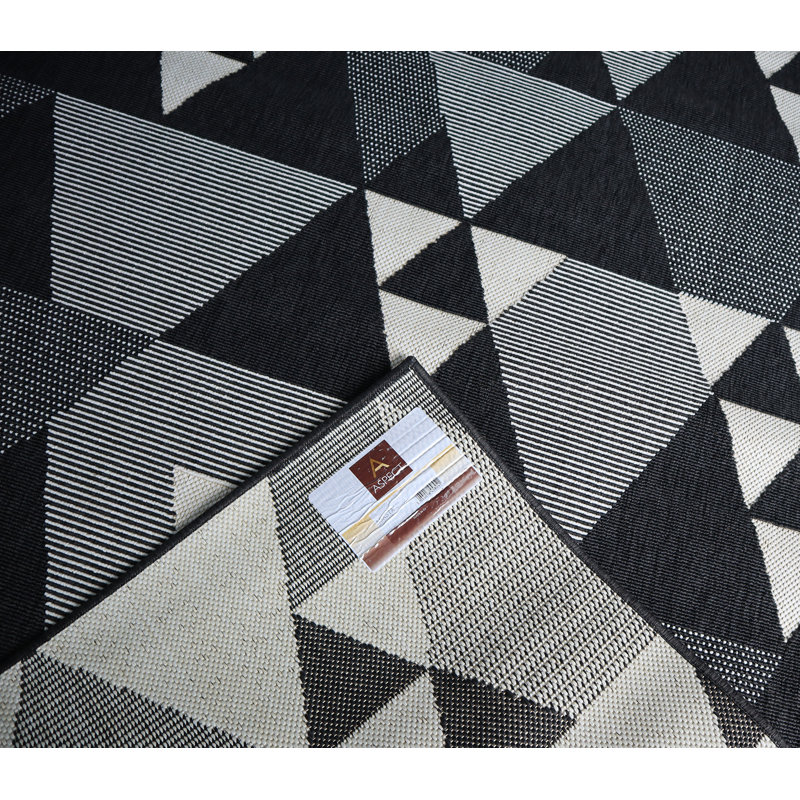 Serena Geometric Hand Woven 120cm X 170cm Indoor / Outdoor Area Rug