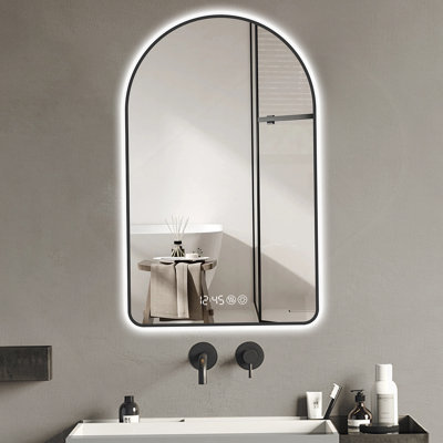 Miroir de salle de bain 28 po x 48 po à DEL arqué avec affichage de l'heure, de la température, de la buée, à intensité variable et en trois couleurs - éclairage de meuble-lavabo moderne, cadre noir