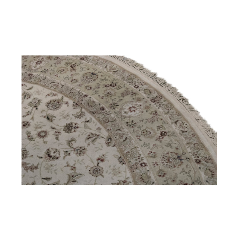 Floral Area Rug in Gray