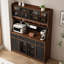 Buffet de 63 po de largeur avec armoire suspendue et prise de courant