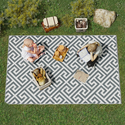 Shuford Geometric 152cm X 243cm Indoor / Outdoor Area Rug
