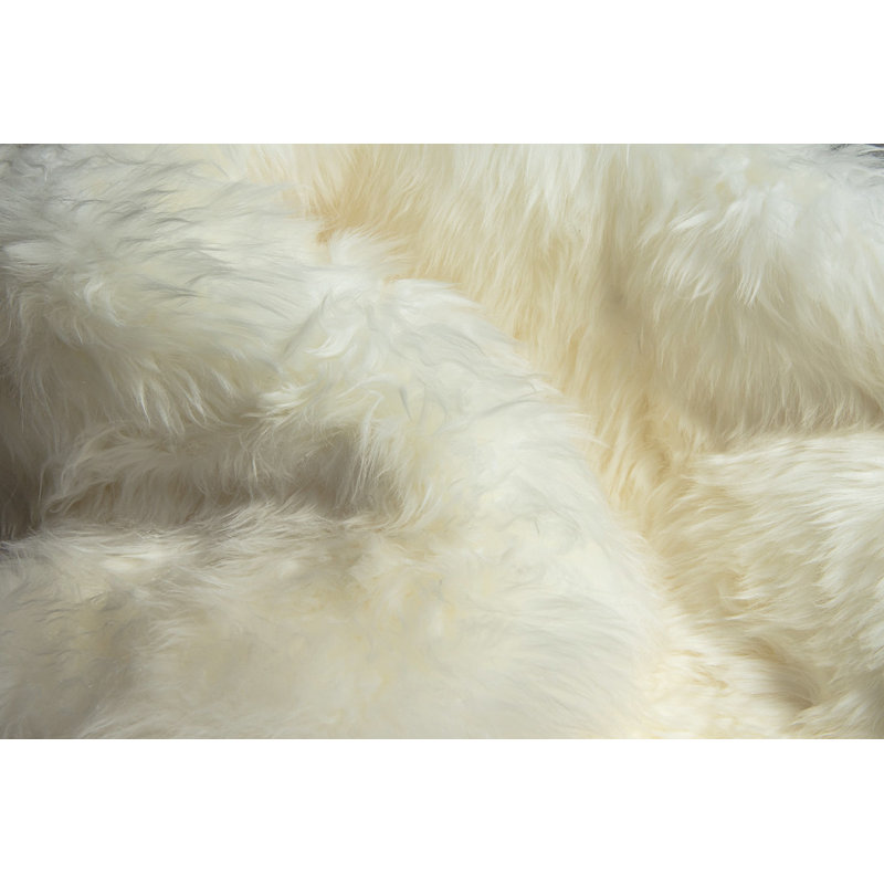 Colello Natural New Zealand Sheepskin Area Rug, Sexto 2' x 6'
