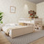 Lit superposé simple au-dessus de grand lit simple avec tablettes intégrées, lumières à changement de couleur et panneau perforé, beige-444931275