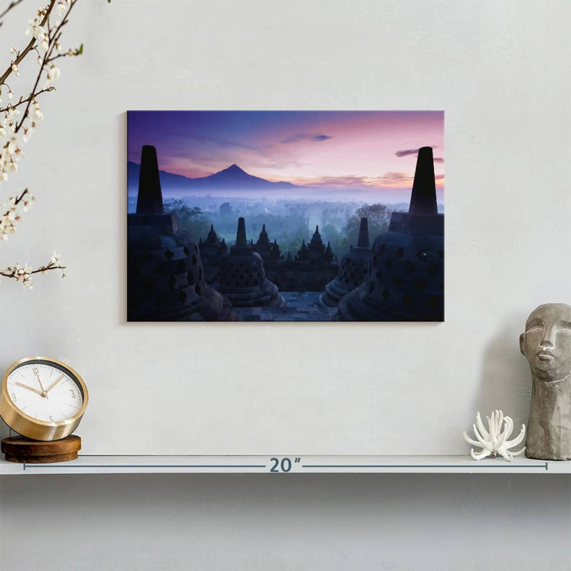 Lever de soleil Adella au temple de Borobudur, H 8 po x l 12 po