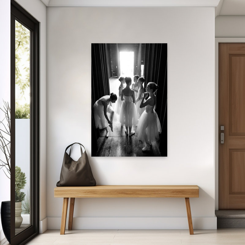 «Young Ballerinas Backstage Classic Dramatic Elegant», art mural, H 60 po x l 40 po