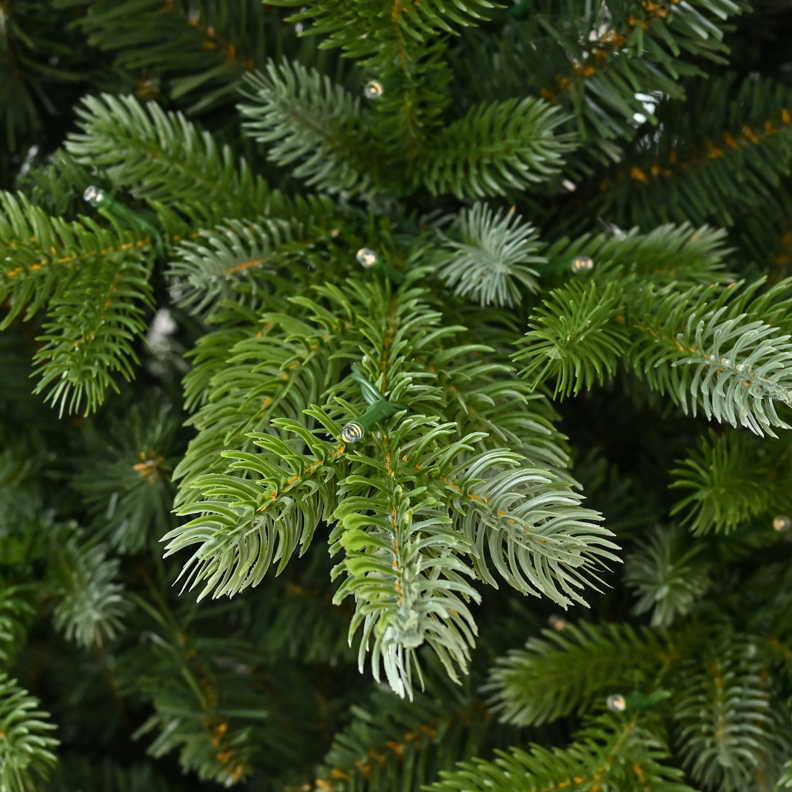 Pre-Lit Christmas Tree, 9' H