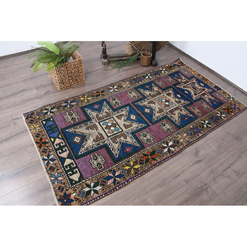 Tapis mauve traditionnel en laine 41,7 x 78 po