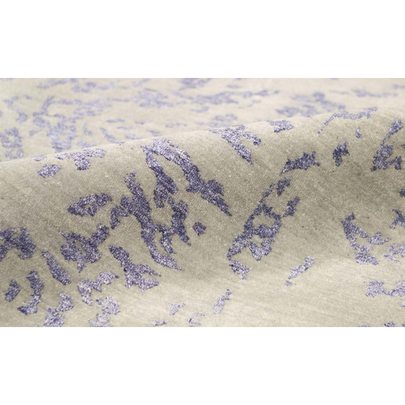 Tapis argenté et bleu foncé noué à la main de haute qualité