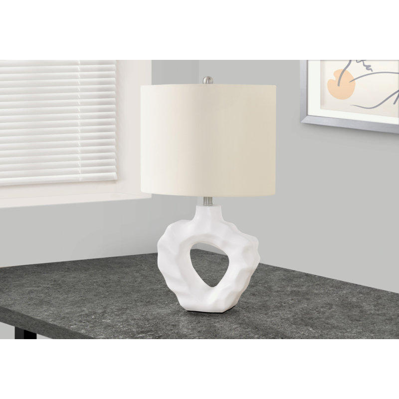 Lampe de table, abat-jour ovale en lin crème, base en résine ivoire ondulée, 25 po