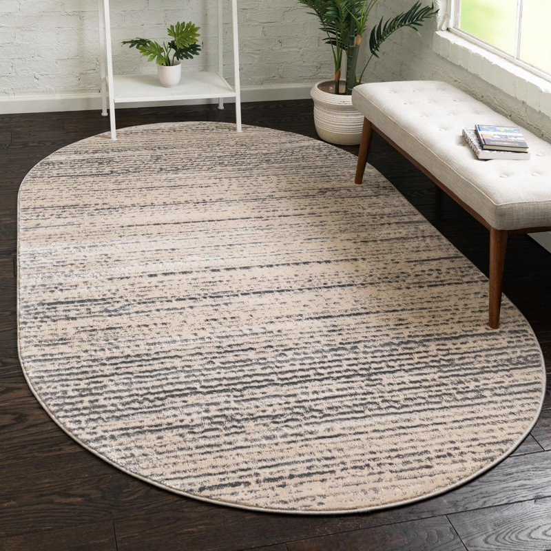 Tapis crème, Ovale 3 pi x 5 pi 3 po