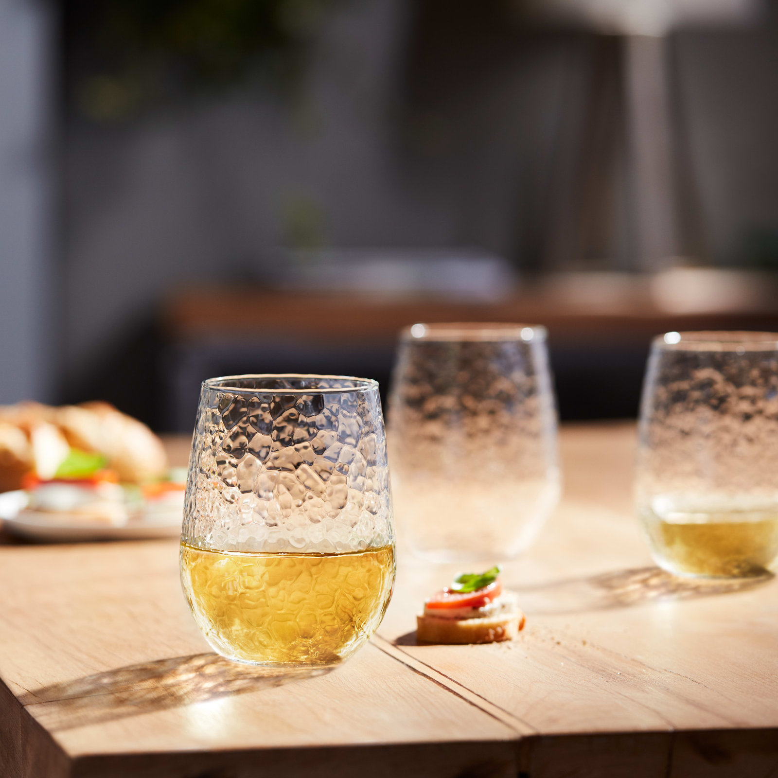 Hammered Stemless Wine Glass