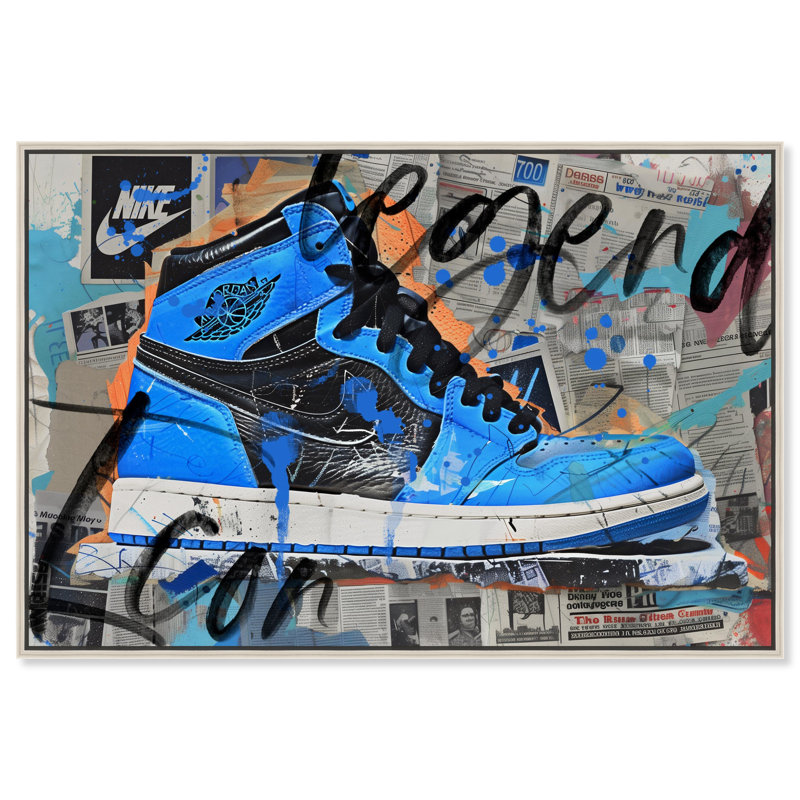 Art mural de style urbain Sneaker II par Notoriart, H 25 po x l 37 po, Cadre argenté