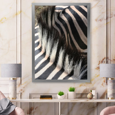 Détail des lignes zébrées noires et blanches V - peinture sur toile