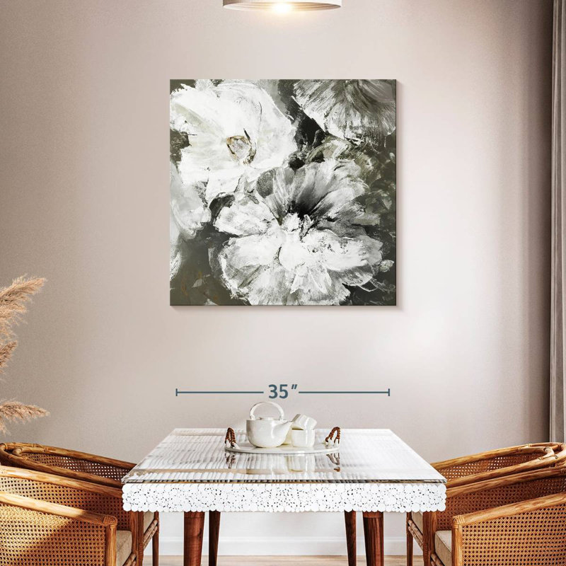 Fleurs blanches et grises Avery