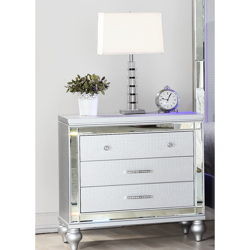 Table de chevet décorative avec miroir argenté - 3 tiroirs au design moderne et chic