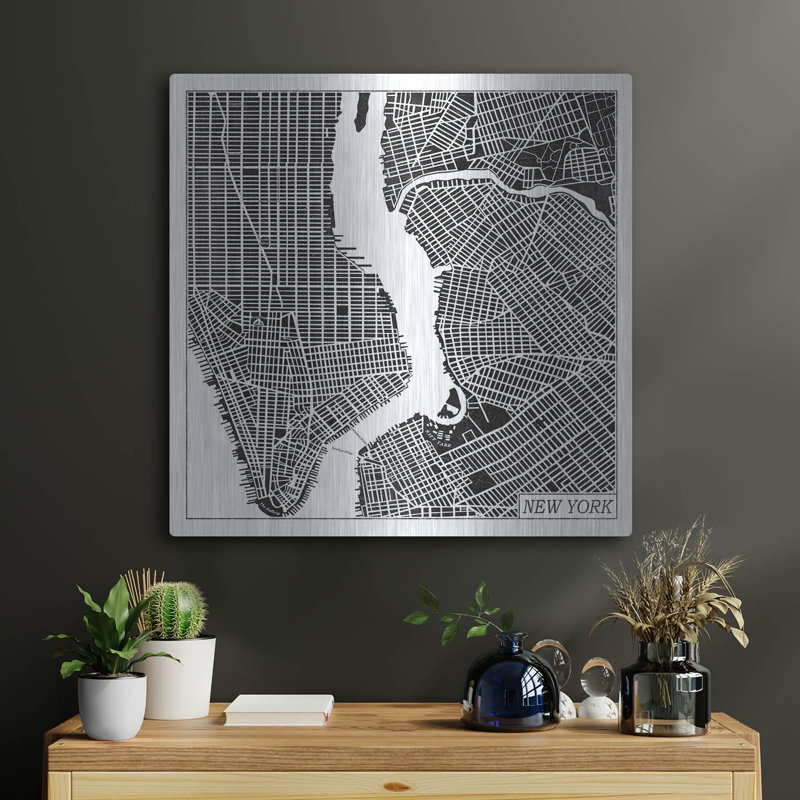 Art mural en métal «New York Map Black» par Laura Marshall, H 24 po x l 24 po