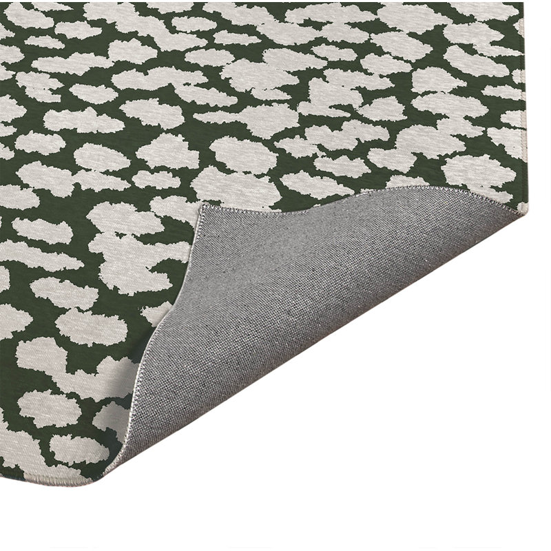 Animal Splat Lightweight Non-Slip Kitchen Mat, Chimichurri, Rectangle 5' x 7'
