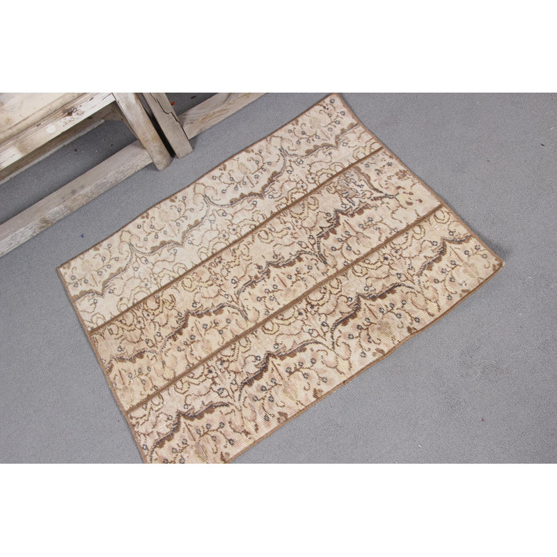 Elegant Vintage Turkish Rug Featuring Beige Floral Design Handmade To Serve As Unique Door Mat And Antique-Style Floor Covering For Your Home Decor