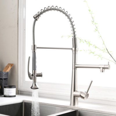 Robinet d'évier de cuisine moderne en nickel brossé avec bec verseur rétractable et remplisseur de pot avec pré-rinçage commercial