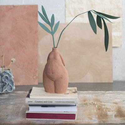Vase en grès féminin