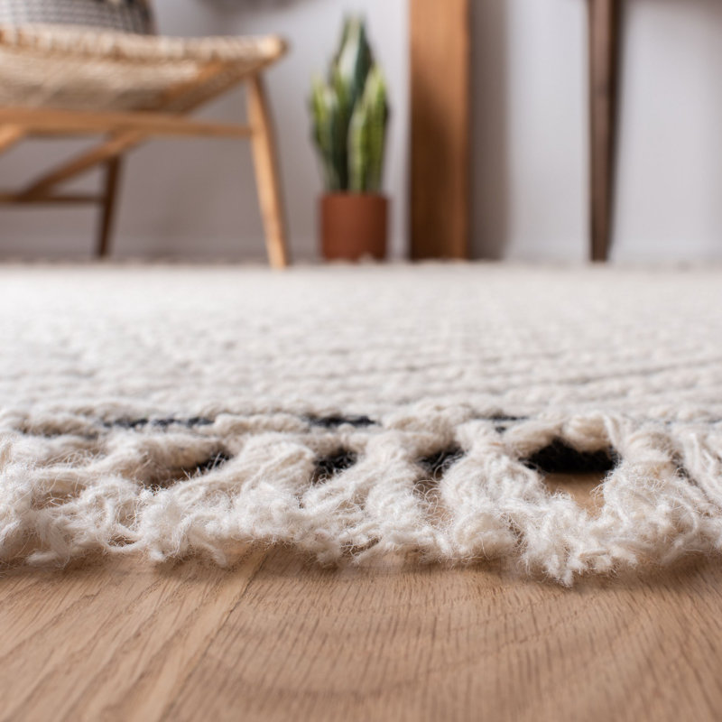 Brashear Hand Loomed Wool/Cotton Rug in Ivory/Black, Runner 2'3" x 8'