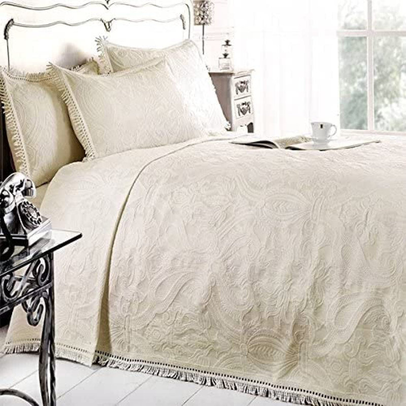 Lynn Floral Bedspread, White, 190 x 260cm Bedspread