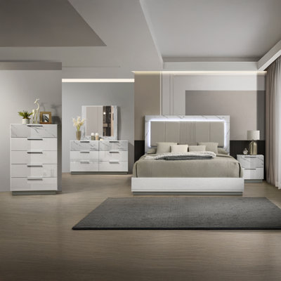 Woodbridge 5PC Bedroom Set White