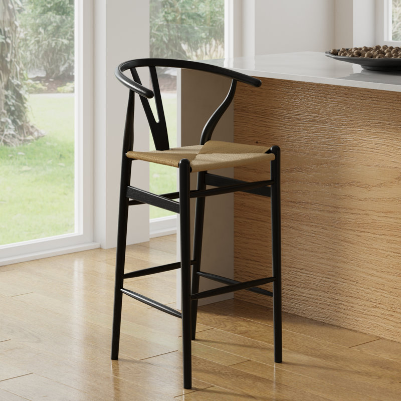 Tabouret de bar et de comptoir en bois massif Etta, Noir/naturel, Tabouret de bar (siège d'une hauteur de 30 po)