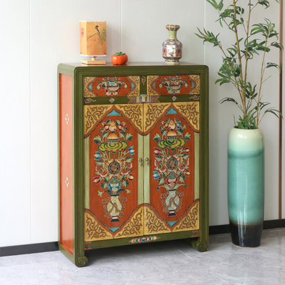 Armoire d'appoint antique