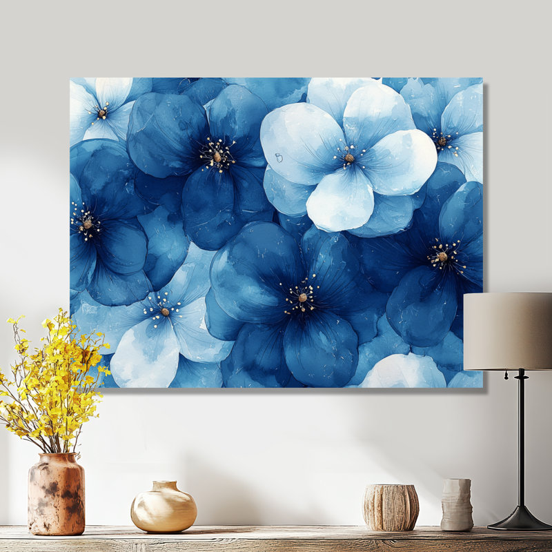 Fleurs bleues d'Igballe, arc-en-ciel dans l'herbe I - Art mural fleurs sauvages, H 16 po x l 32 po, Toile tendue