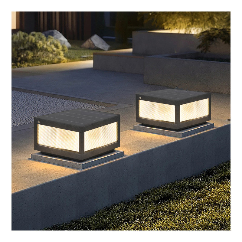 Luminaire de plafond à DEL 12 po à énergie solaire noire, lumière de clôture extérieure moderne pour les allées, les terrasses et les patios (paquet de 2)