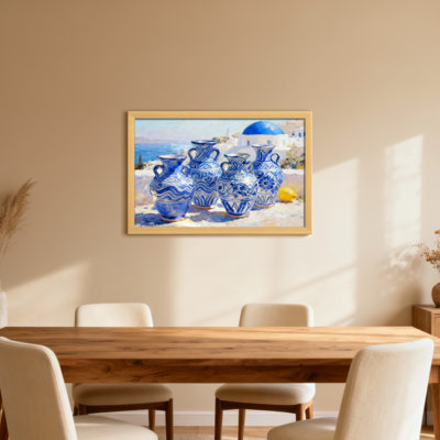 Vases en céramique bleus et blancs avec vue sur l'océan
