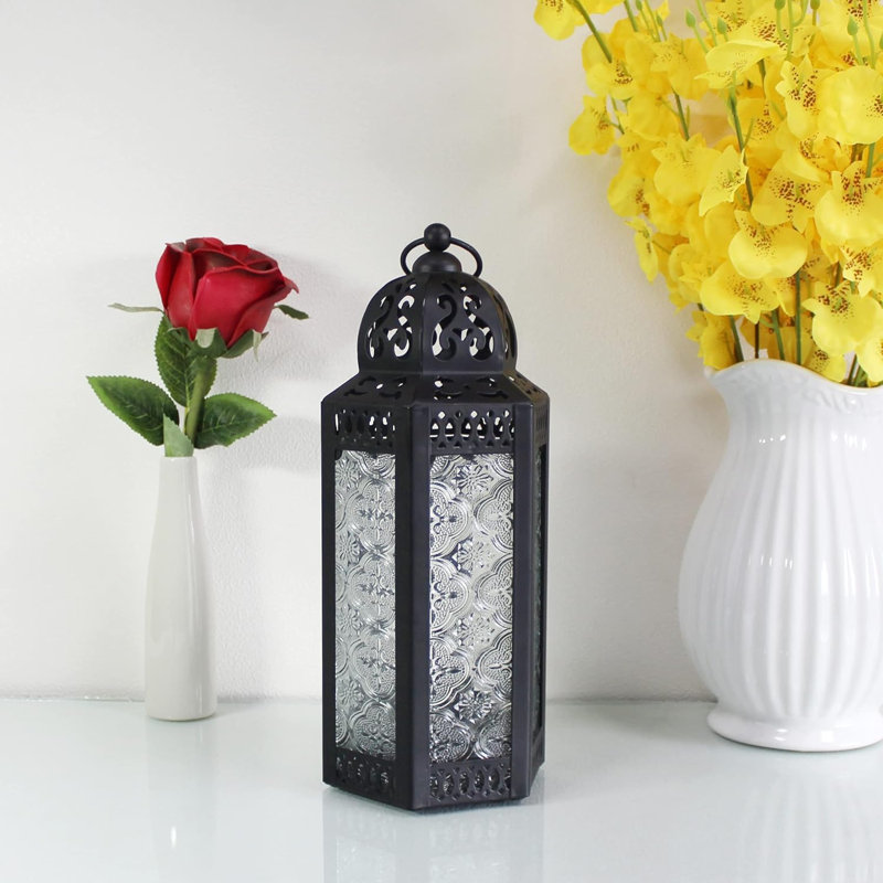 Bougie décorative lanterne marocaine rétro lanterne marocaine en métal noir pour décoration de patio extérieur. Verre transparent, moyen