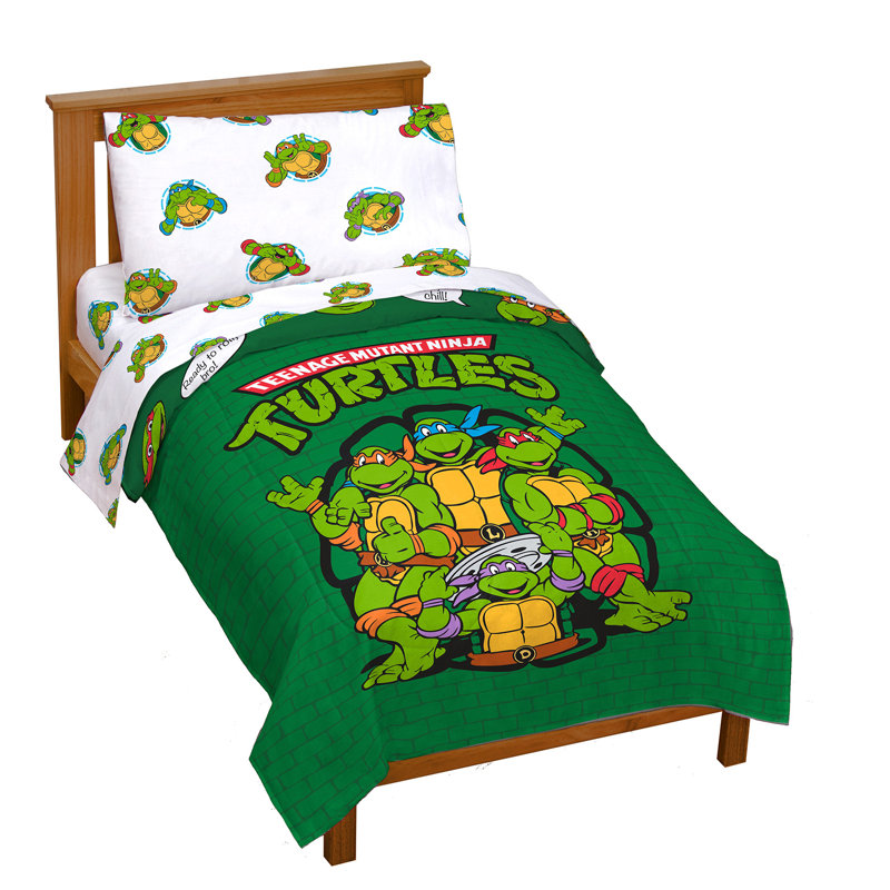 Reversible Characters Toddler Bedding Set