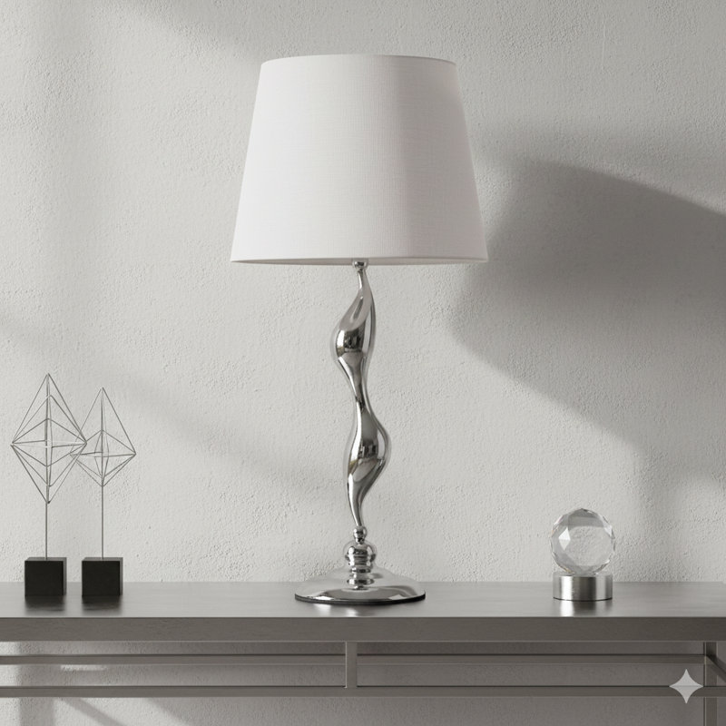 Lampe de table de 24 pouces avec une silhouette Art déco, fini en argent