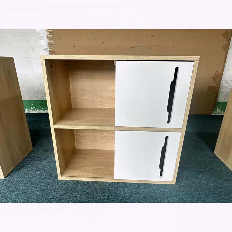Armoire de rangement moderne en bois avec portes coulissantes, naturel et blanc