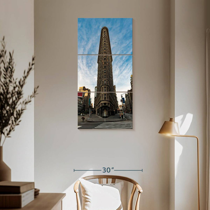NYC Flatiron Building, H 62 po x l 30 po