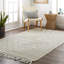 Tapis beige / gris à motif géométrique tissé à plat Anelisse-435998824